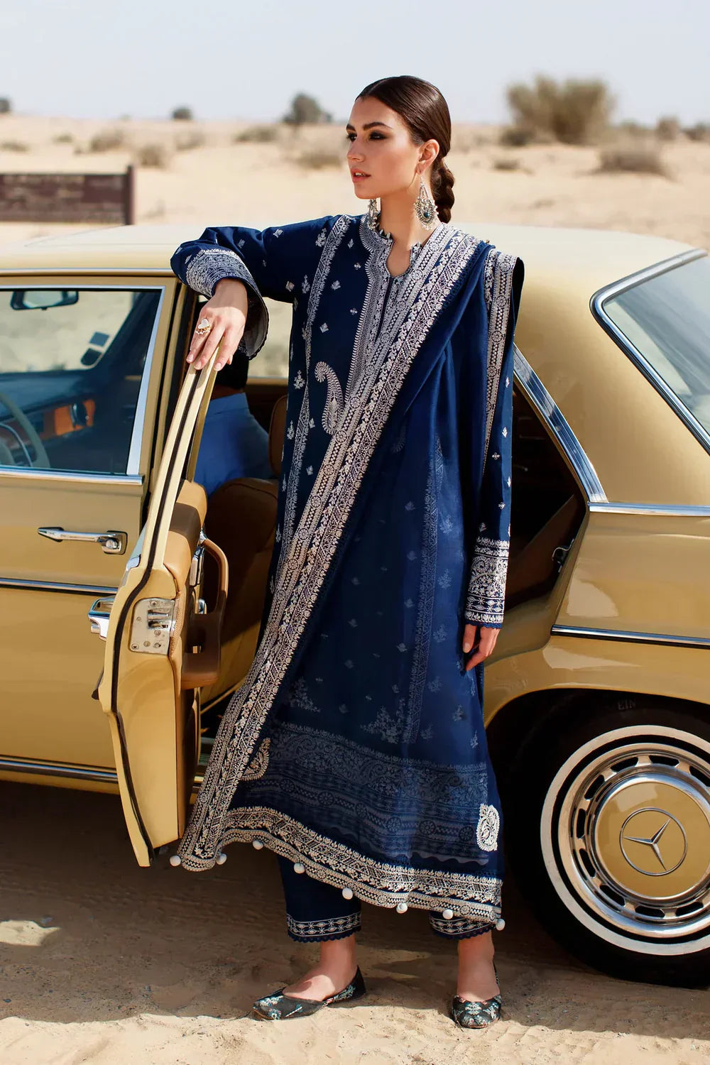 Zaha Airjet Dhanak Fabric