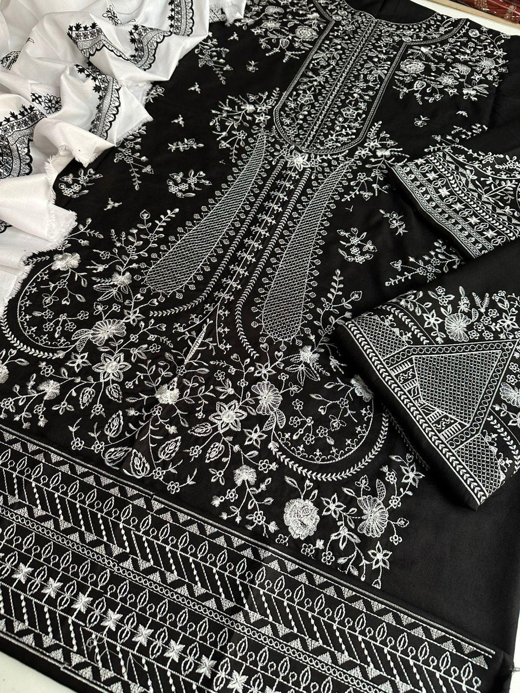 Hussain Rehar Dhanak Fabric