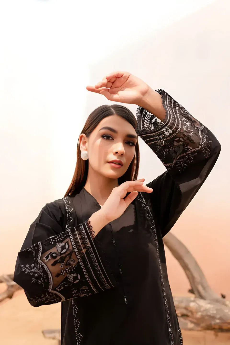 Khaas - Luxury Embroidered 2-Piece Ensemble